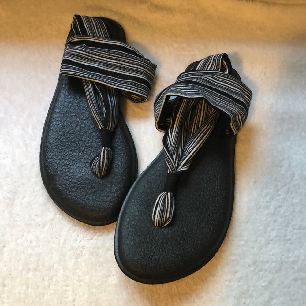 Fabric Strapped Sandals With Yoga Mat Bottoms